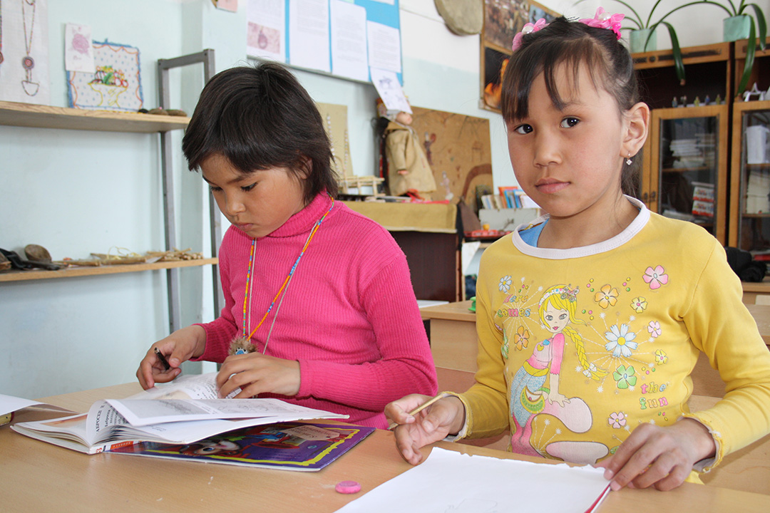 School children in Achaivayam (2)