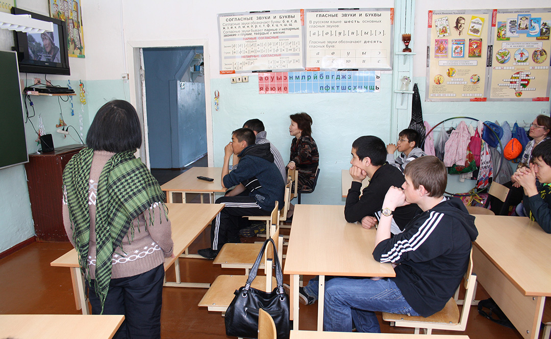 Film presentation in the school of Achaivayam