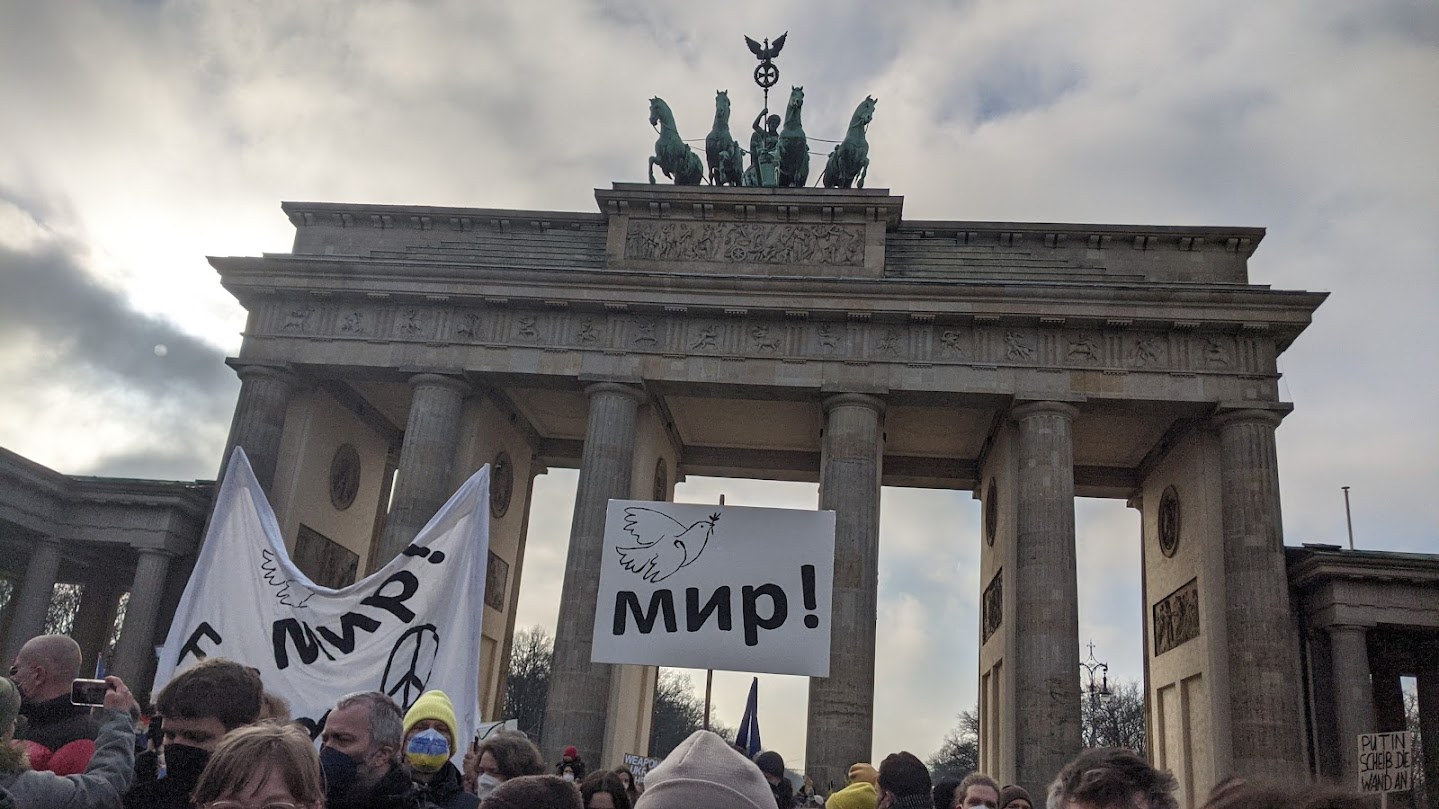 Escape and displacement in Eastern Europe due to the war in Ukraine